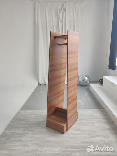 Зеркало напольное