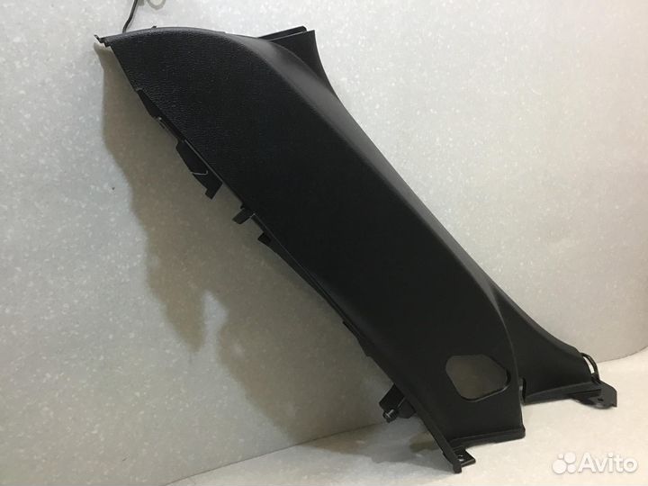Обшивка задней стойки левая Kia Cerato 2018