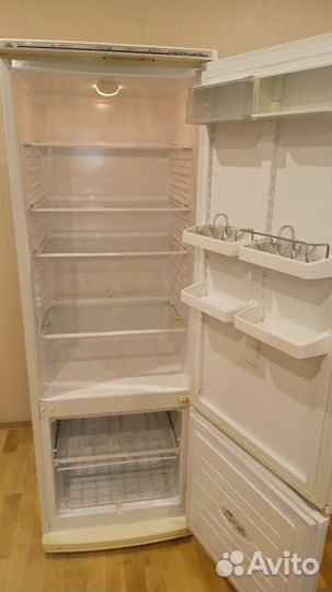 Холодильник Атлант двухкамерный б/у