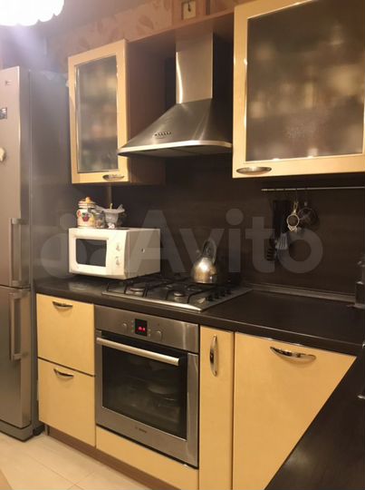 3-к. квартира, 80 м², 4/5 эт.