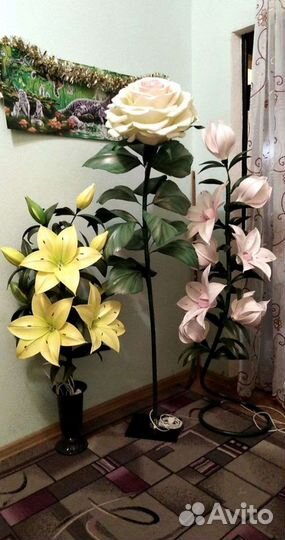 Ростовые цветы светильники