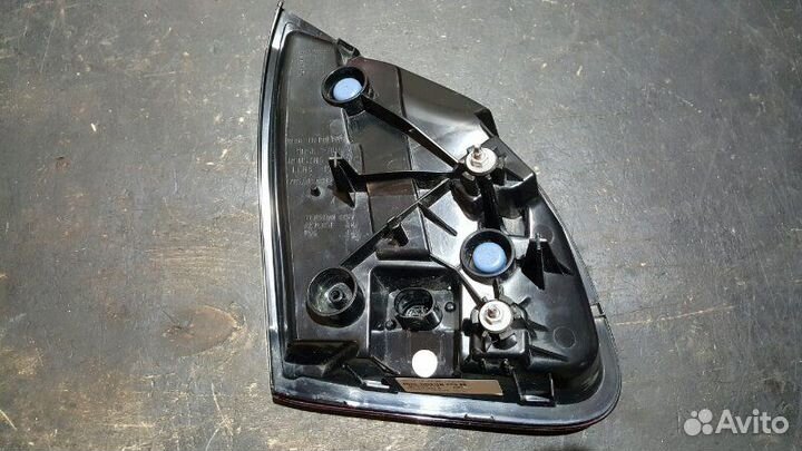 Фонарь задний правый Porsche Cayenne 958 M4852