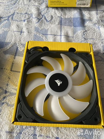 Вентиляторы Corsair SP120 RGB Pro -140