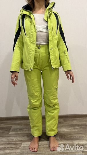 Костюм Descente женский для зимних видов спорта