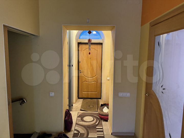 Коттедж 400 м² на участке 10 сот.