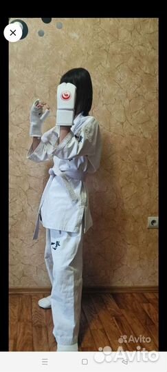 Костюм для занятий каратэ