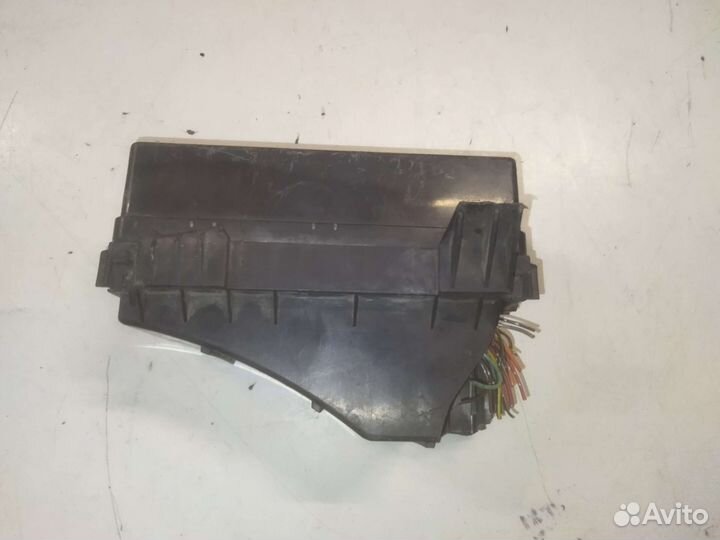 Блок предохранитель Nissan Maxima A32