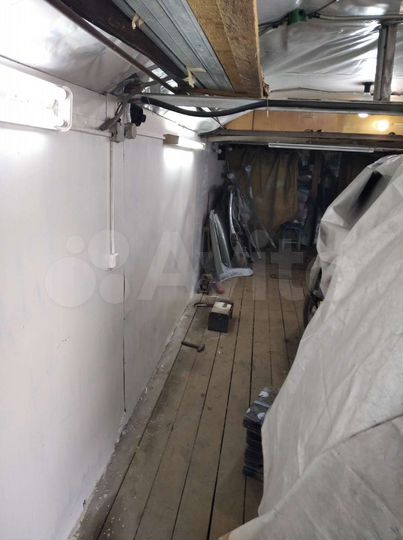 Гараж, > 30 м²