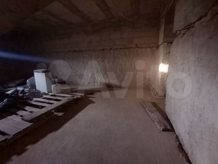 Здание, 400 м²