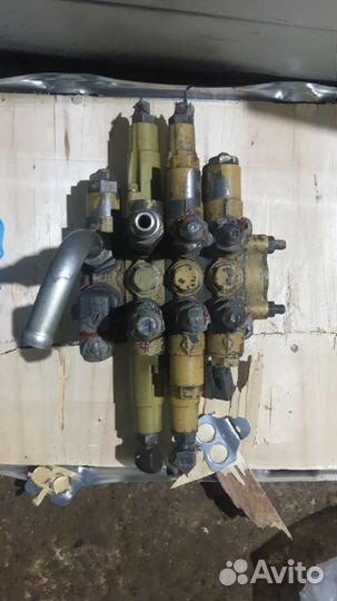 4-х секционный гидравлический распределитель