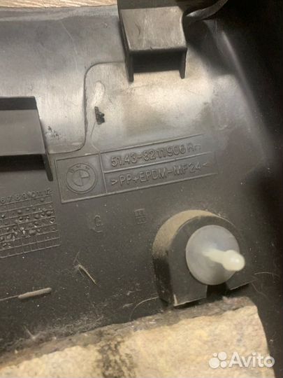 Обшивка стойки правая Bmw X5 E53 3.0D M57 2003