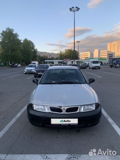 Mitsubishi Carisma 1.6 AT, 1997, 300 000 км