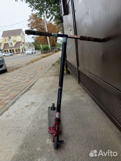 Трюковой самокат Monk