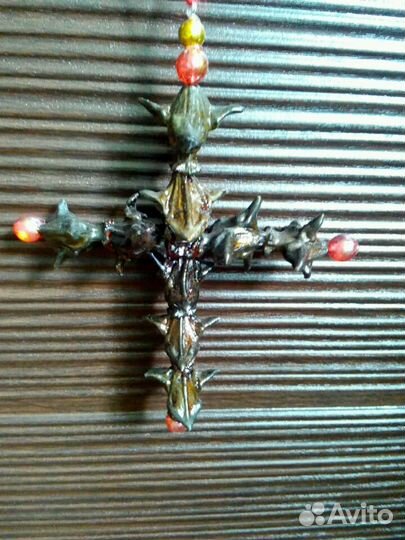 Крест из реликтового растения