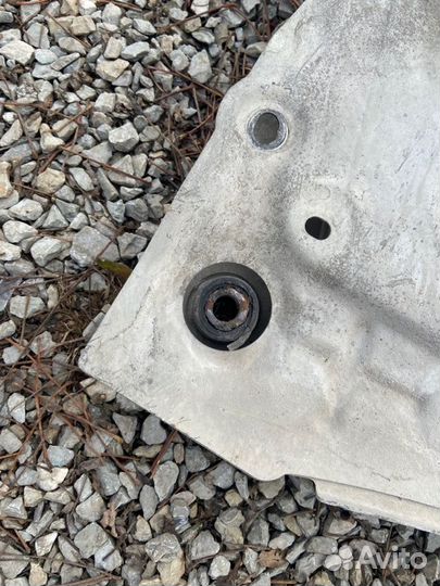 Подрамник передний Renault Megane 2 рейст F4R 2006