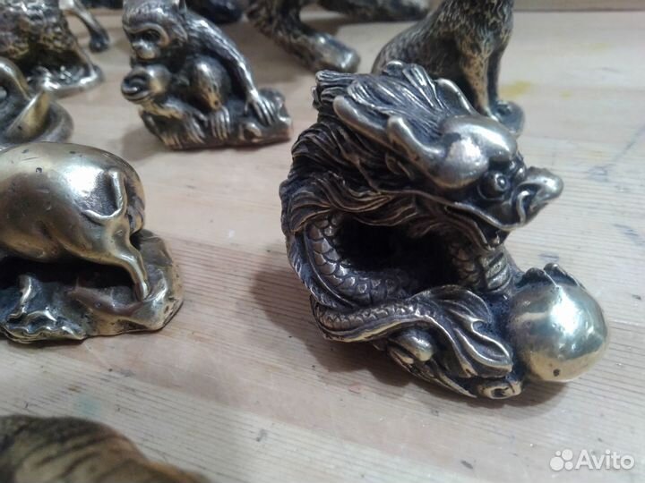 Бронзовые фигурки (старые) 12шт