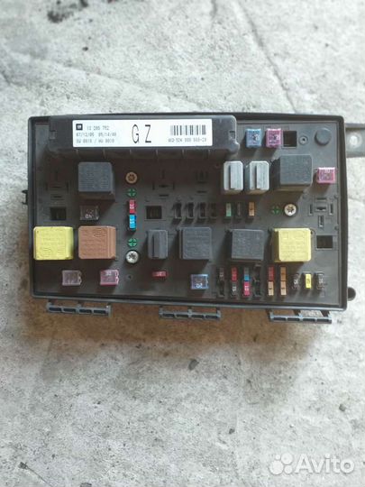Блок предохранителей opel astra h GZ