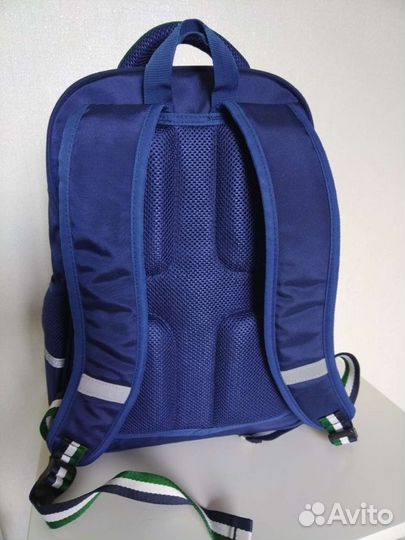 Рюкзак школьный