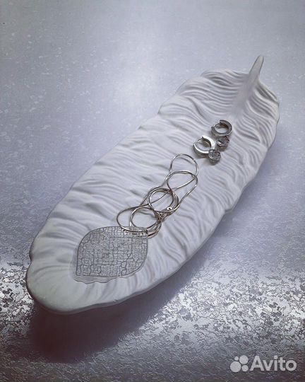 Поднос для украшений «Перо»