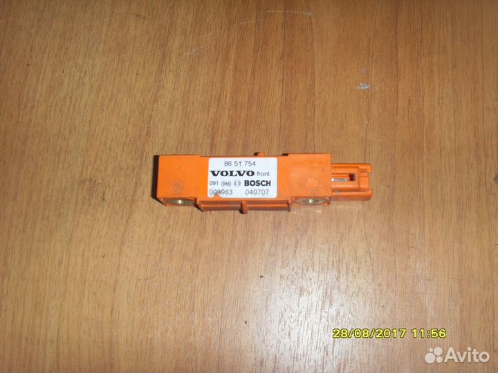 Датчик airbag 8651754 Вольво XC90 / Volvo XC90