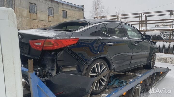 Уплотнитель стекла заднего левого Kia Optima (TF)