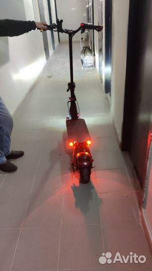 Электросамокат zaxboard