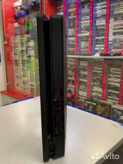 Sony PS4 slim 1tb 2208 + 4 игры minecraft