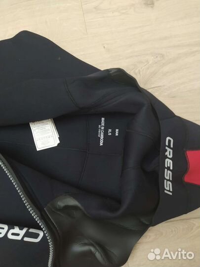 Комплект для подводной охоты. Гидрокостюм, ласты