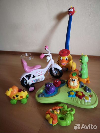 Развивающие игрушки chicco fisher price