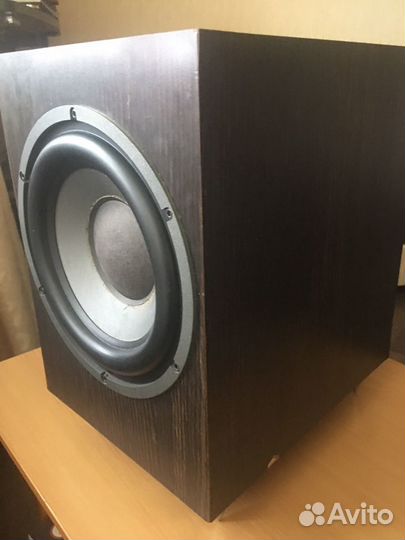 Продаю домашний сабвуфер Focal V11 (270 мм)