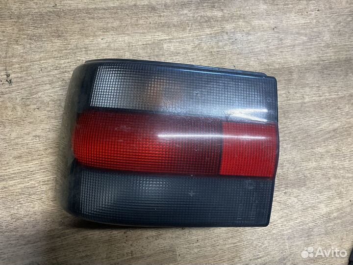 Фонари на Renault 19 задние 1990 г