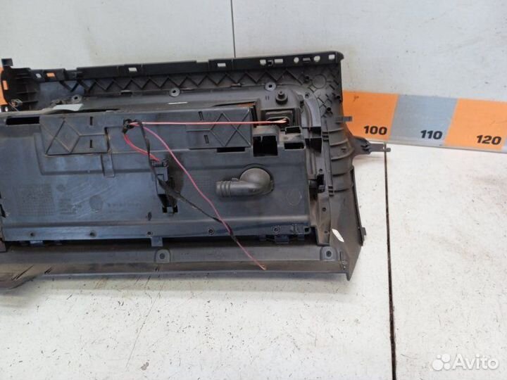 Бардачок Volkswagen Jetta 5 1.6 2009