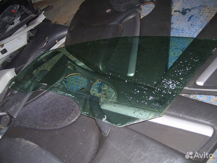 Форд фокус 1 стекло