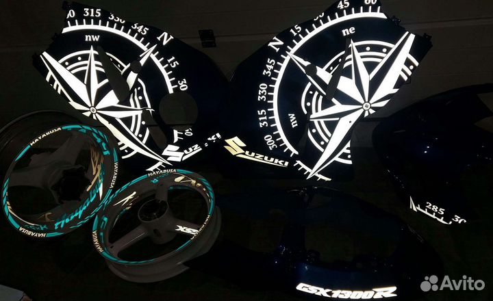 Наклейки на мотоцикл