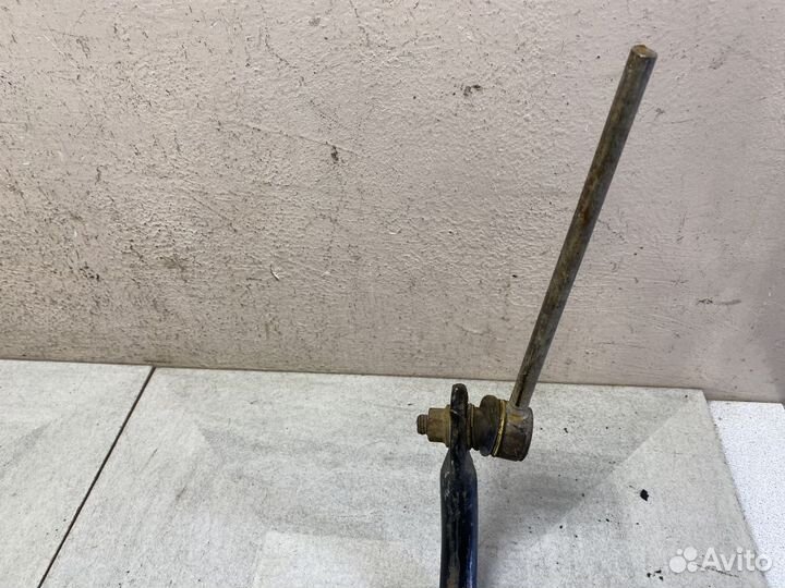 Стабилизатор передний