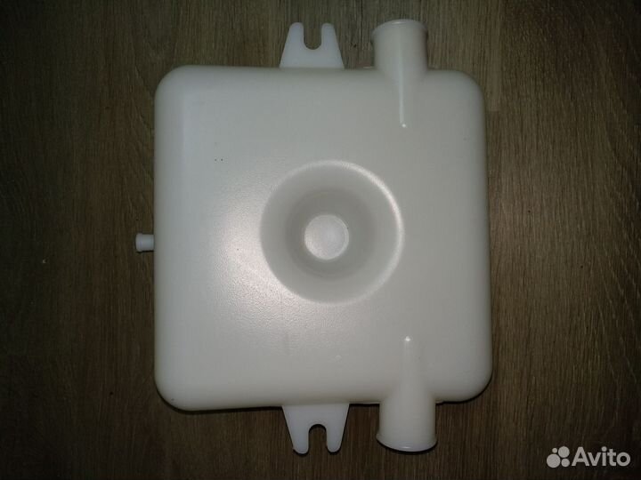 Расширительный бачок 128/14093 JCB 3CX 4CX