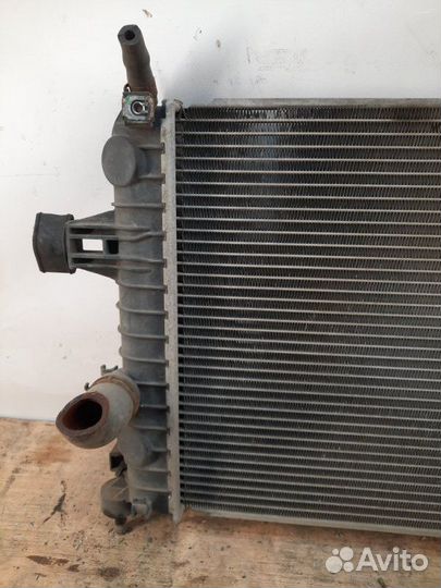 Радиатор основной Opel Astra хэтчбэк 5 дв. 1.4