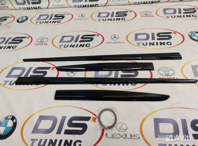 Молдинги на двери Тойота Камри 70 любой цвет