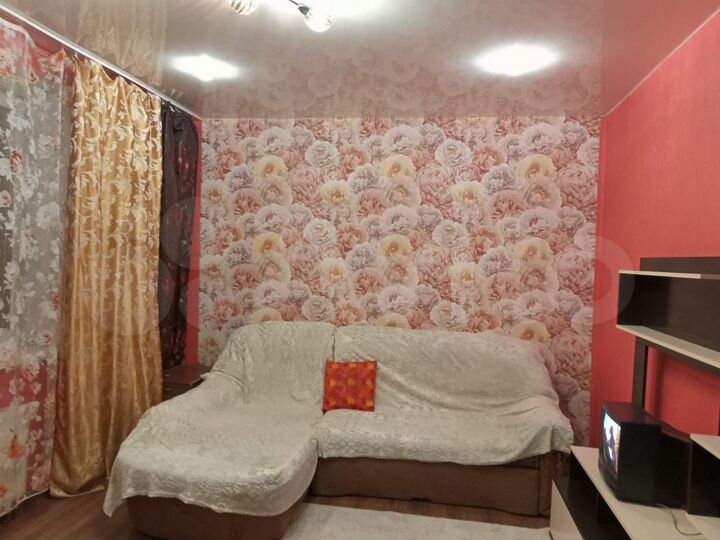 2-к. квартира, 57 м², 1/17 эт.