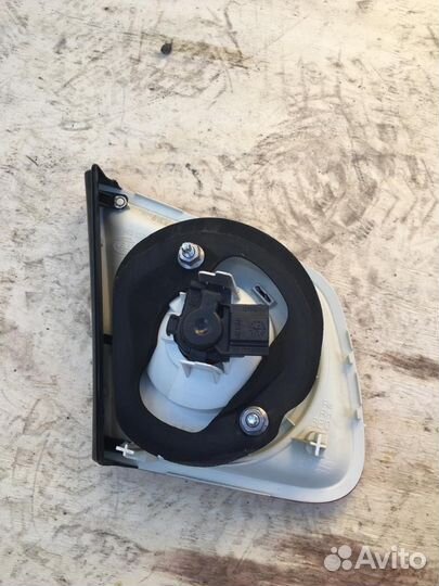 Фонарь задний правый габаритный VW Jetta 5