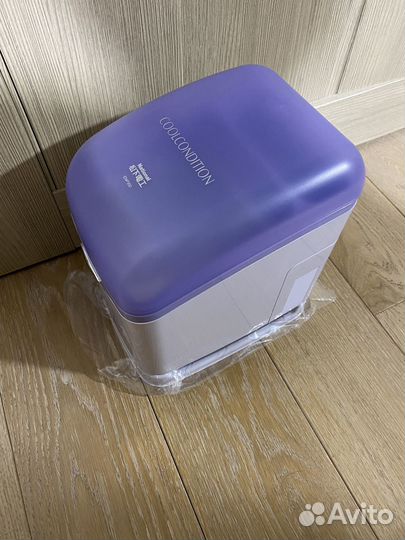 Холодильник для косметики Panasonic ENP300