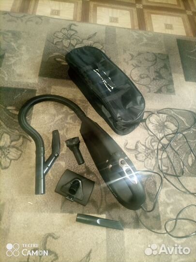 Автомобильный пылесос