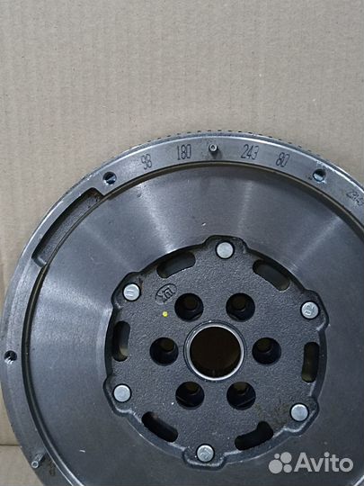 Двухмассовый маховик Peugeot Traveller