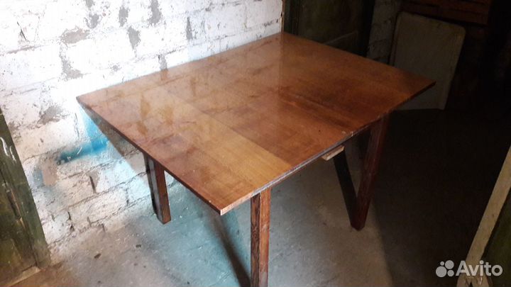 Советский полированный обеденный стол