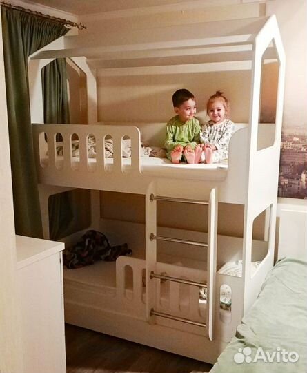 Двухъярусная кровать для детей от 3х лет
