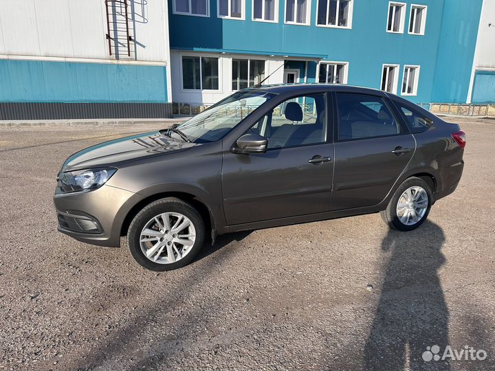 LADA Granta 1.6 МТ, 2022, 44 000 км