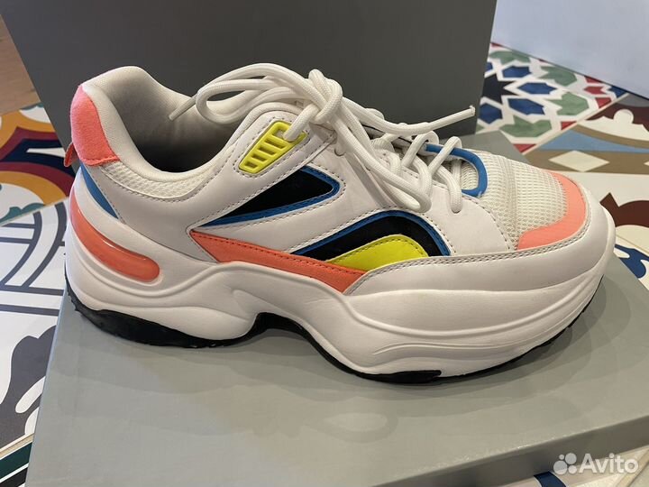 Кросовки Zara