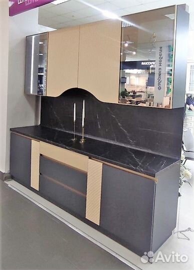 Продаю Кухня выставочный образец