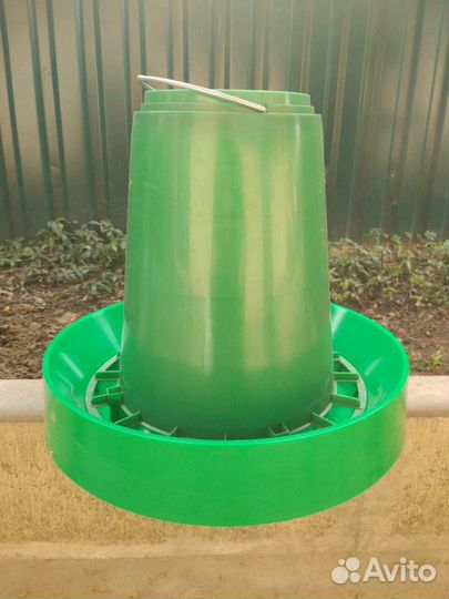 Кормушка для сельхозптицы