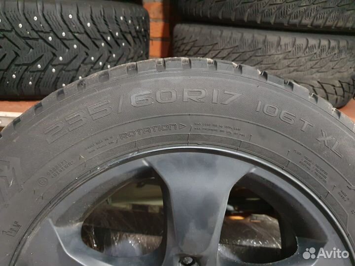 Nokian Tyres Hakkapeliitta 8 SUV 235/60 R17